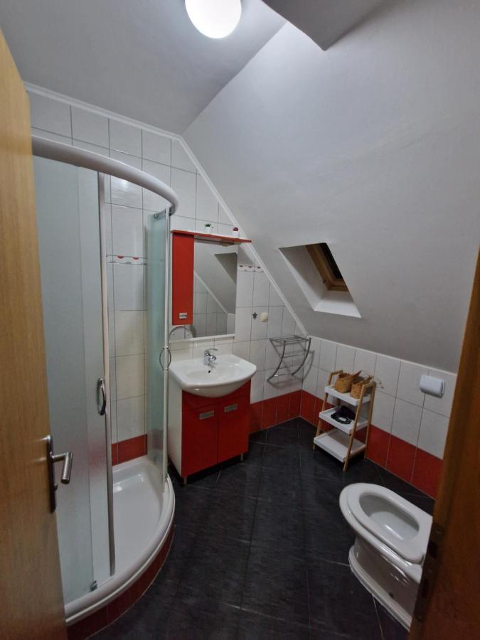 Plitvička Jezera Guest House Wolf II מראה חיצוני תמונה