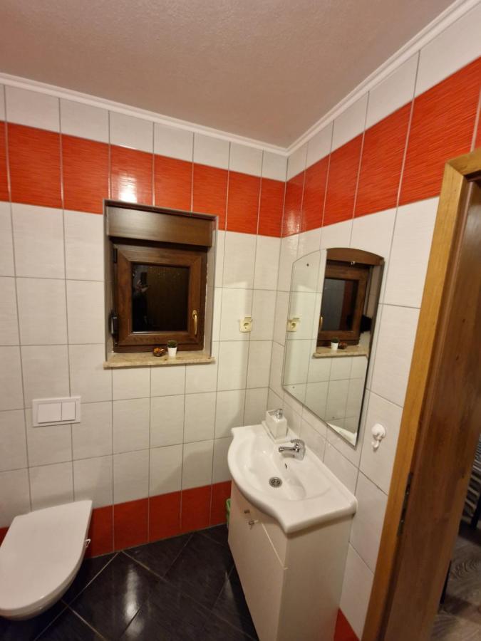 Plitvička Jezera Guest House Wolf II מראה חיצוני תמונה