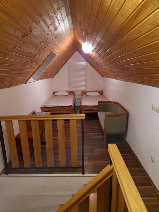 Plitvička Jezera Guest House Wolf II מראה חיצוני תמונה