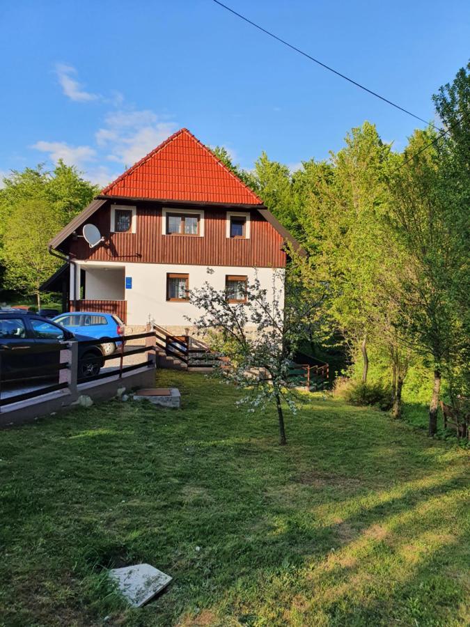 Plitvička Jezera Guest House Wolf II מראה חיצוני תמונה