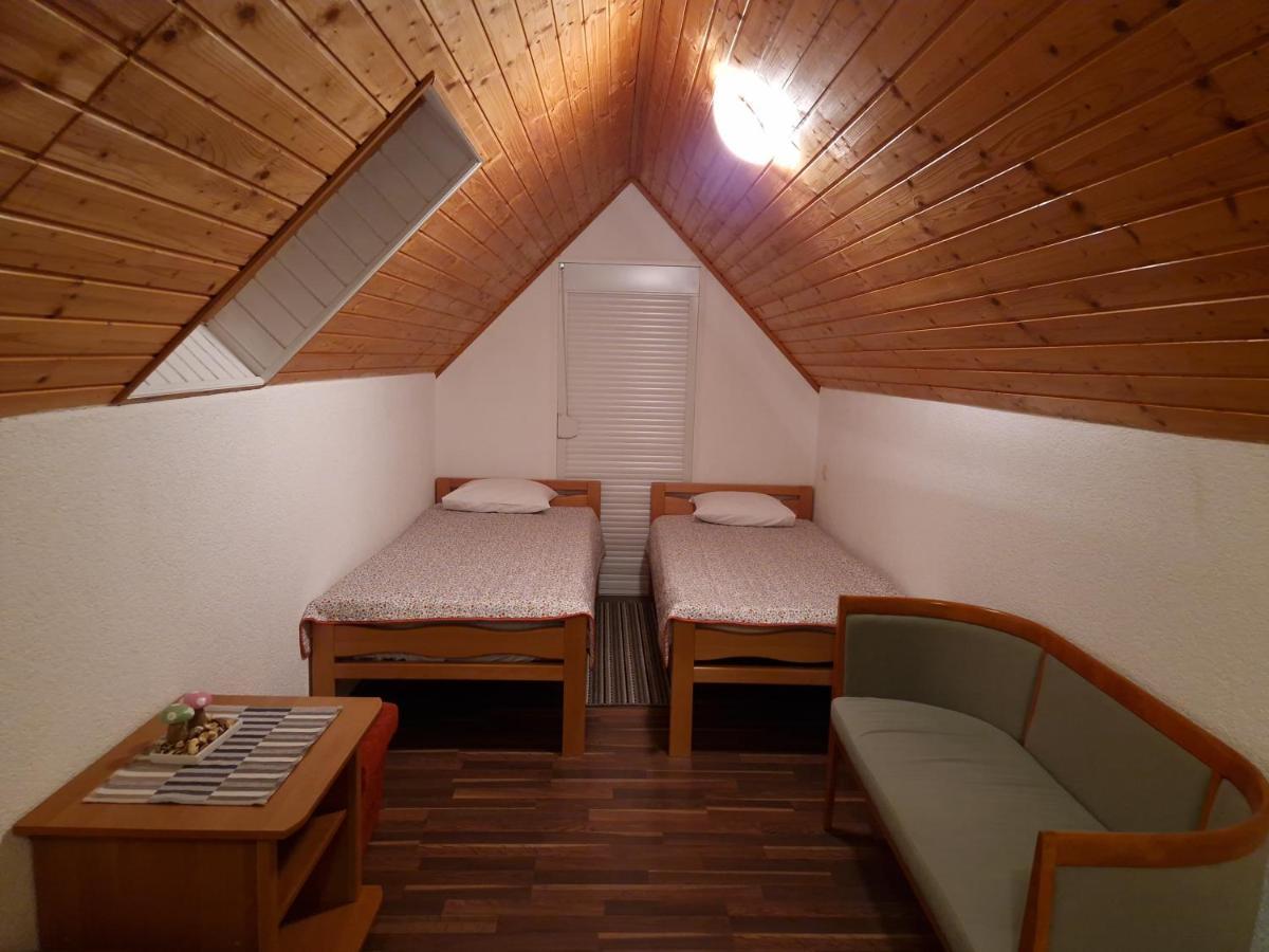 Plitvička Jezera Guest House Wolf II מראה חיצוני תמונה